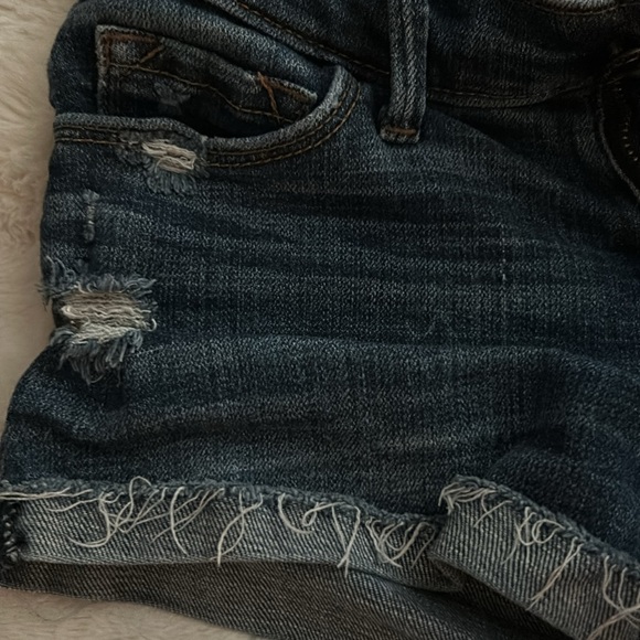 Abercrombie and Fitch Low Rise Shorts. - Picture 8 of 8